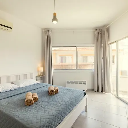 Apartment Savvas Centre Flat