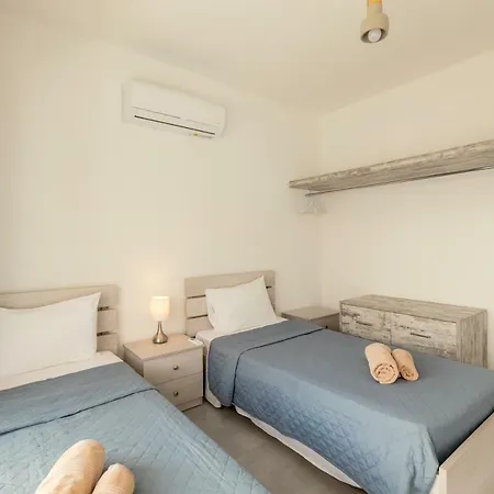 Savvas Centre Flat Lägenhet Larnaca