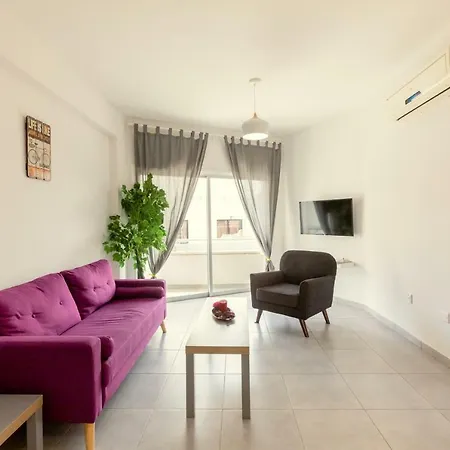 Lägenhet Savvas Centre Flat *