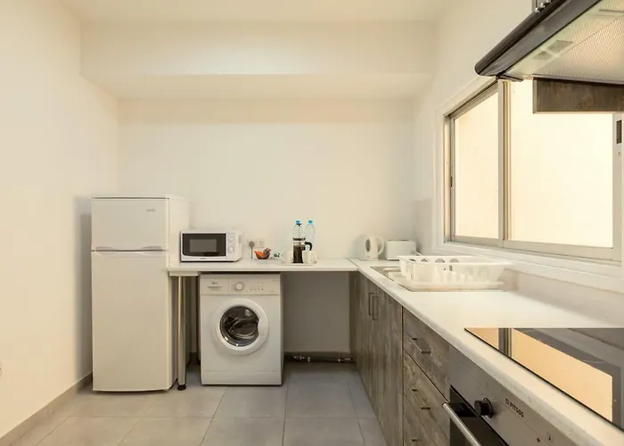 Savvas Centre Flat Lejlighed Larnaca