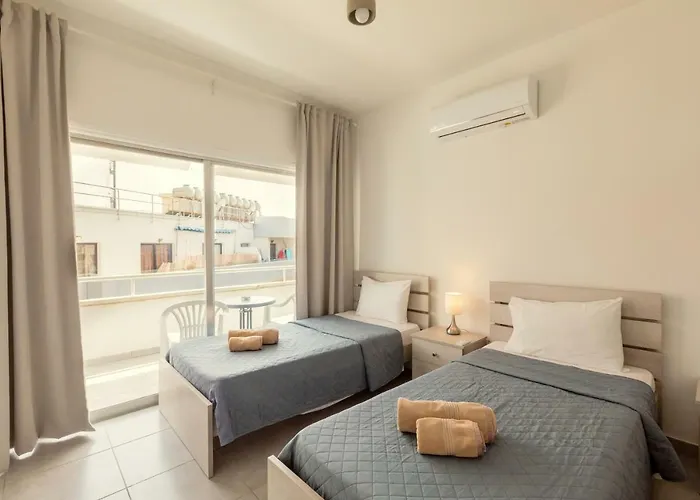 Savvas Centre Flat Apartment